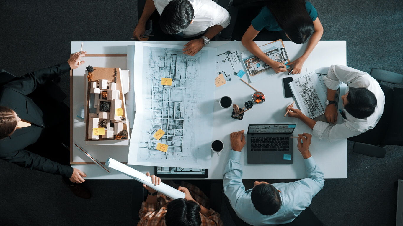 The Center of Communication: How an Owner's Representative Keeps Every Voice in Sync